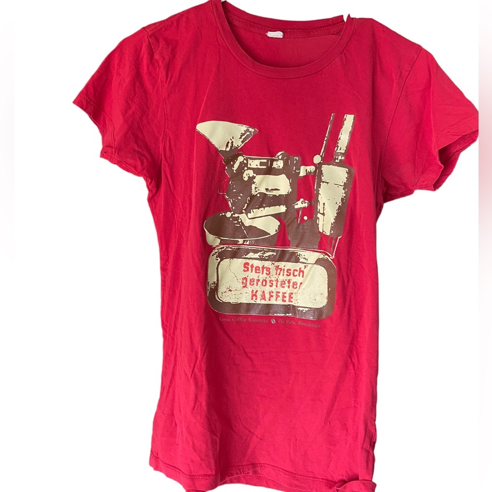 Luna Coffee Roasters De Pere Wisconsin Red Women’s S T-Shirt